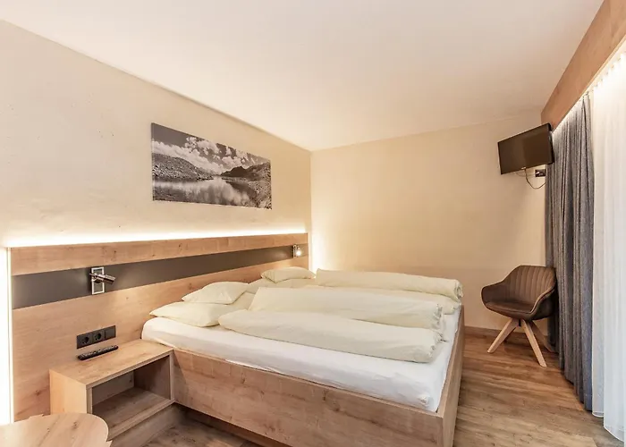 Haus Manfred בית הארחה 4*