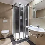 曼弗雷德酒店 4*