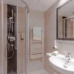 曼弗雷德酒店