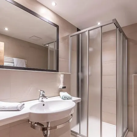 招待所 曼弗雷德酒店