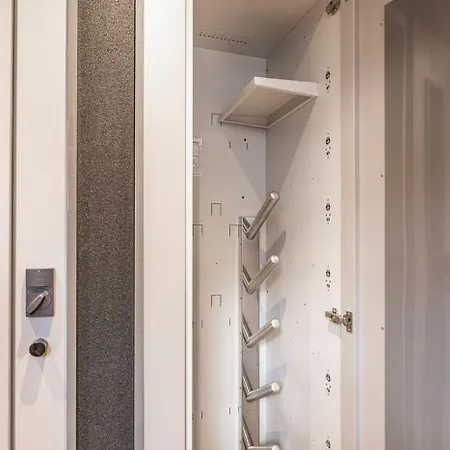 Πανσιόν Haus Manfred 4*